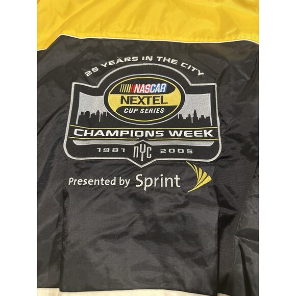 NASCAR NEXTEL Cup Series Sprint Pit Stop Tour 2005 Jacket Men’s Large Yellow - Picture 8 of 9